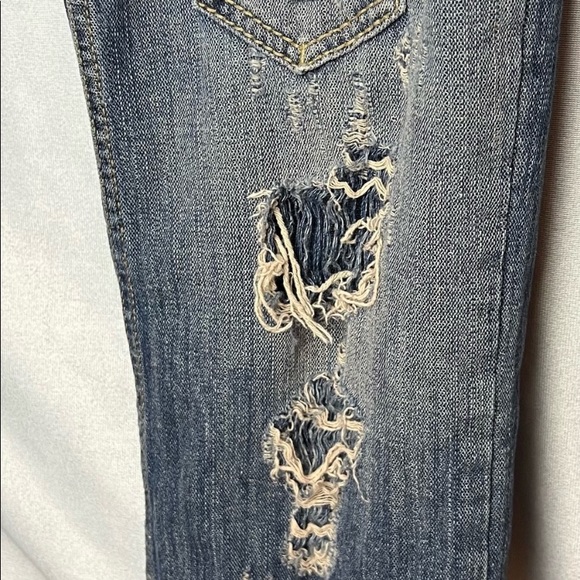 BCBG MaxAzria deconstructed boyfriend jeans, size 29. - Picture 4 of 7